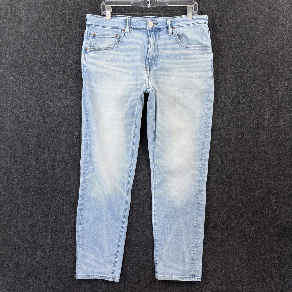 American Eagle Athletic Fit Jeans Men's 34x28 Blue Light Wash Airflex+ Denim